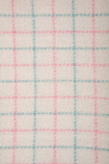 New Welsh Wool Baby Blanket Detail