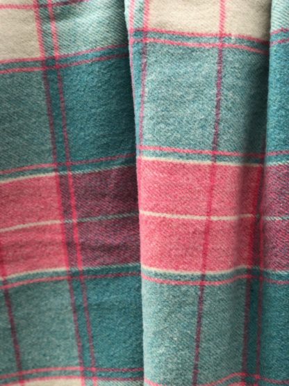 Old Welsh Blanket Plaid WP171 Detail 2