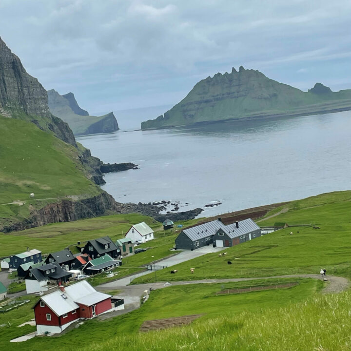 Web Faroe Islands landscape