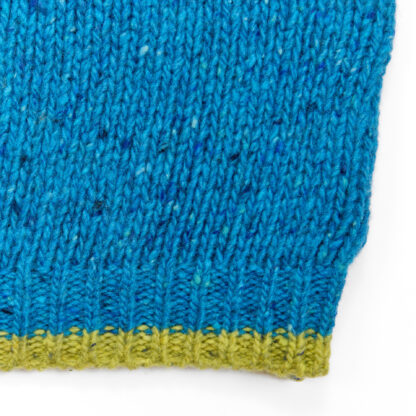 The Slaney Womens Turquoise Crew Neck Wool and Cashmere Jumper Detail
