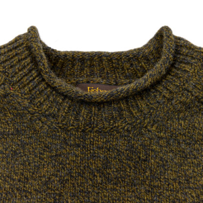 Mens Crew Neck Tapenade Merino Wool and Cashmere Jumper Detail of Crew Neck