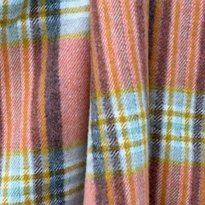 Old Welsh Blanket Plaid WP185 Detail