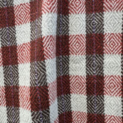 Old Welsh BlanketNarrow Loom NL73 Detail. 2