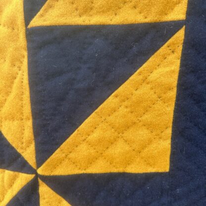 Miscellaneous Vintage Textiles Old Welsh Quilt MO3 Detail 2