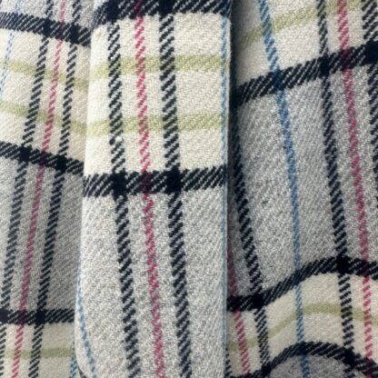 Old Welsh Blanket Narrow Loom NL101 Detail