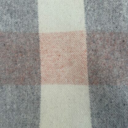 Old Welsh Blanket Narrow Loom NL106 Detail 3