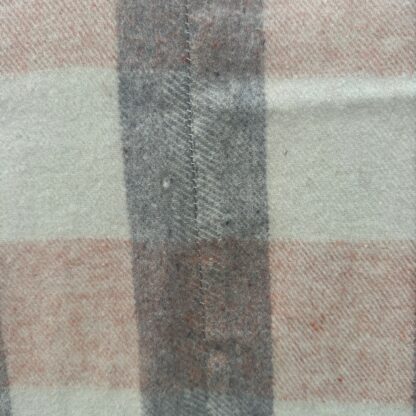Old Welsh Blanket Narrow Loom NL106 Detail
