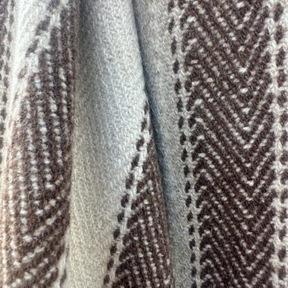 Old Welsh Blanket Narrow Loom NL111 Detail 3