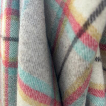 Old Welsh Blanket Plaid WP204 Detail