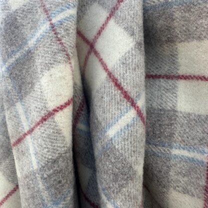 Old Welsh Blanket Welsh Plaid WP201 Detail 2